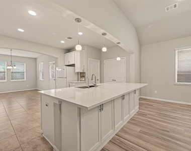 20427 Alpine Meadow Place - Photo Thumbnail 11