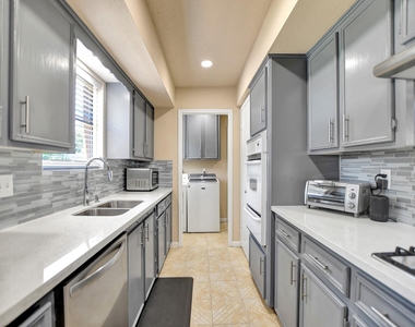 21902 Meadowhill Drive - Photo Thumbnail 16