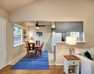 21902 Meadowhill Drive - Photo Thumbnail 12
