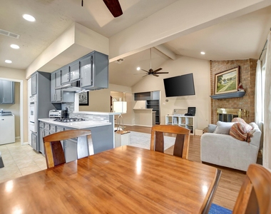 21902 Meadowhill Drive - Photo Thumbnail 13