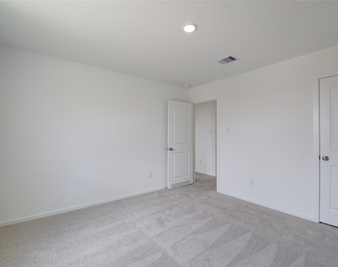10915 Tawny Ridge - Photo Thumbnail 24
