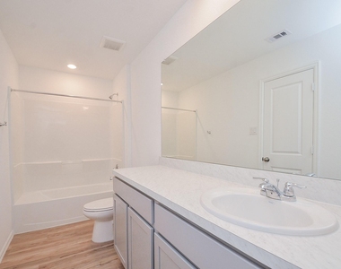 18119 Rockvine Drive - Photo Thumbnail 20