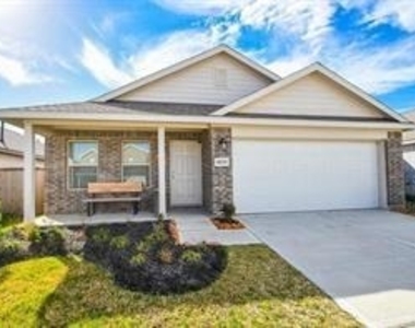 18119 Rockvine Drive - Photo Thumbnail 1