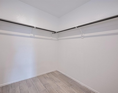 9603 Fulvetta Briar Court - Photo Thumbnail 37