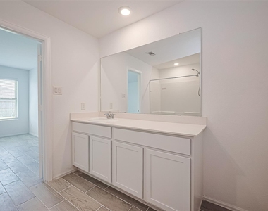 9603 Fulvetta Briar Court - Photo Thumbnail 35