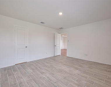 9603 Fulvetta Briar Court - Photo Thumbnail 31