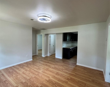 26327 Pinion Creek Road - Photo Thumbnail 5