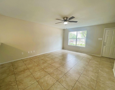 436 Mystic Glen Loop - Photo Thumbnail 3