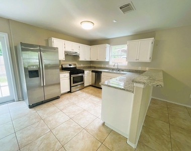 436 Mystic Glen Loop - Photo Thumbnail 15