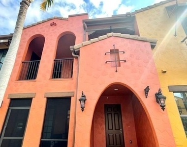 9050 Capistrano Street N - Photo Thumbnail 4