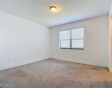 5669 Cerva Lane - Photo Thumbnail 10