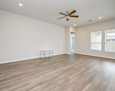 9222 Dearborn Knoll Drive - Photo Thumbnail 13