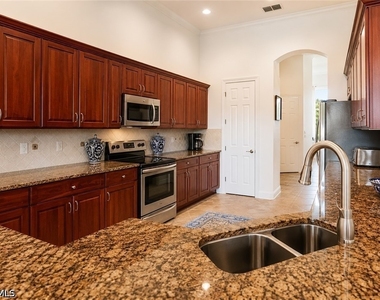 8263 Potomac Lane - Photo Thumbnail 24