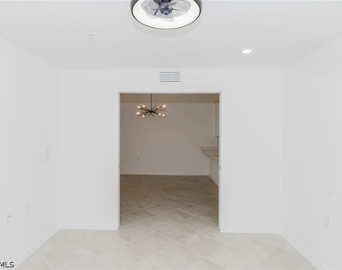 5410 Double Eagle Circle - Photo Thumbnail 16