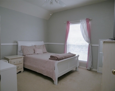 17619 Emerald Garden Lane - Photo Thumbnail 18
