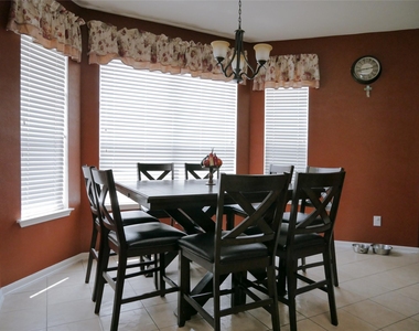 17619 Emerald Garden Lane - Photo Thumbnail 5