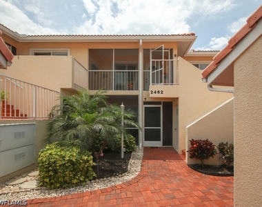 2462 Hidden Lake Drive - Photo Thumbnail 3