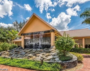 2462 Hidden Lake Drive - Photo Thumbnail 22