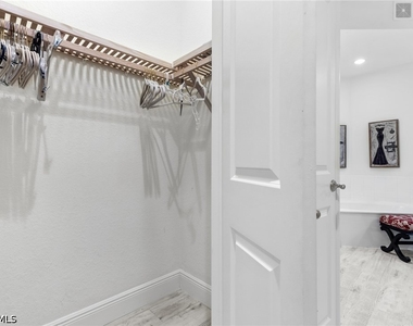 9079 Cascada Way - Photo Thumbnail 27