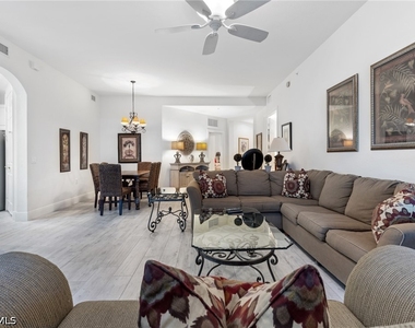 9079 Cascada Way - Photo Thumbnail 5