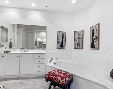 9079 Cascada Way - Photo Thumbnail 30