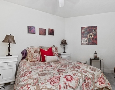 9079 Cascada Way - Photo Thumbnail 31