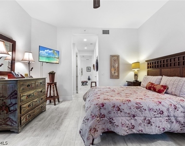 9079 Cascada Way - Photo Thumbnail 24