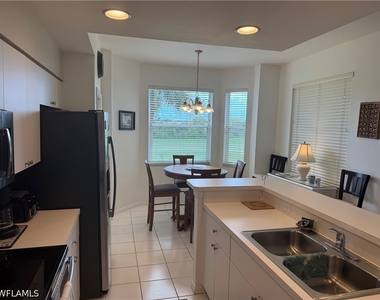 9500 Highland Woods Boulevard - Photo Thumbnail 5