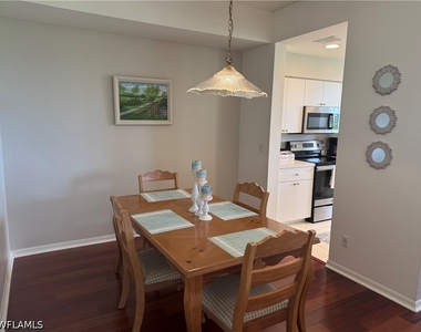 9500 Highland Woods Boulevard - Photo Thumbnail 4