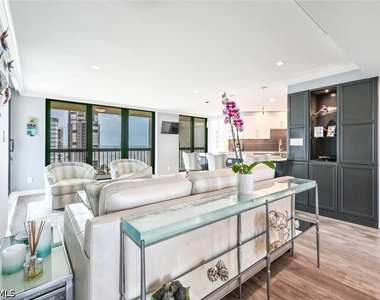 4551 Gulf Shore Boulevard N - Photo Thumbnail 9