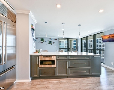 4551 Gulf Shore Boulevard N - Photo Thumbnail 12