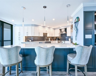 4551 Gulf Shore Boulevard N - Photo Thumbnail 14