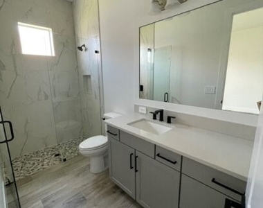 3725 Sapphire Cove Circle E - Photo Thumbnail 8