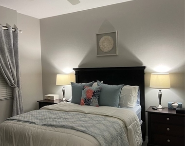 2815 Cypress Trace Circle - Photo Thumbnail 8