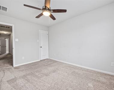 4818 Blue Jacaranda Way - Photo Thumbnail 30