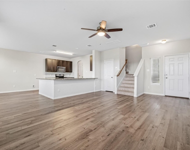 4818 Blue Jacaranda Way - Photo Thumbnail 4