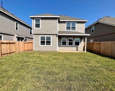 4818 Blue Jacaranda Way - Photo Thumbnail 12