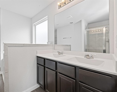 4818 Blue Jacaranda Way - Photo Thumbnail 18