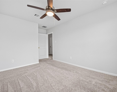 4818 Blue Jacaranda Way - Photo Thumbnail 24
