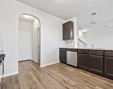4818 Blue Jacaranda Way - Photo Thumbnail 10