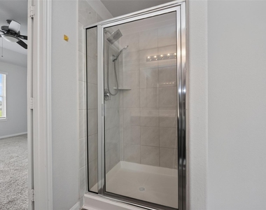 4818 Blue Jacaranda Way - Photo Thumbnail 20