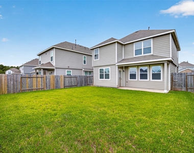 4818 Blue Jacaranda Way - Photo Thumbnail 33