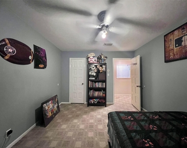 15126 Turkey Creek Drive - Photo Thumbnail 25