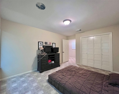 15126 Turkey Creek Drive - Photo Thumbnail 24