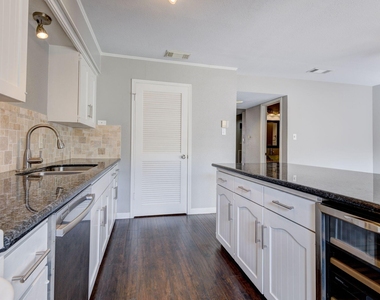 6444 Burgoyne Road - Photo Thumbnail 8