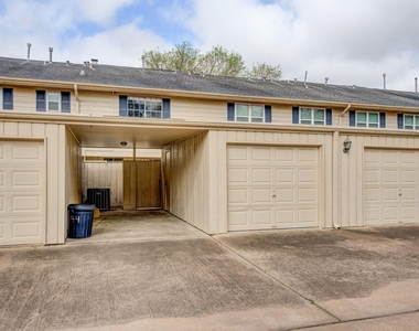 6444 Burgoyne Road - Photo Thumbnail 16
