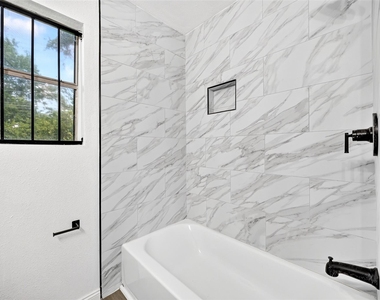 9211 Clearway Drive - Photo Thumbnail 24
