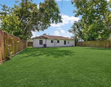9211 Clearway Drive - Photo Thumbnail 32