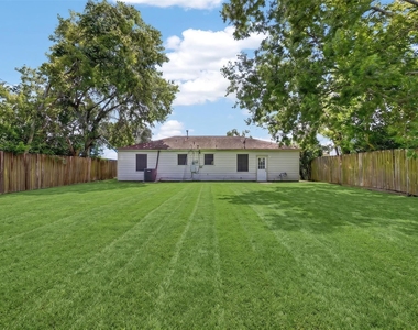 9211 Clearway Drive - Photo Thumbnail 31
