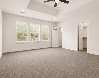 11514 Courtshire Road - Photo Thumbnail 9
